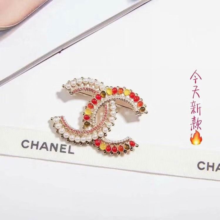 Chanel Brooch 405